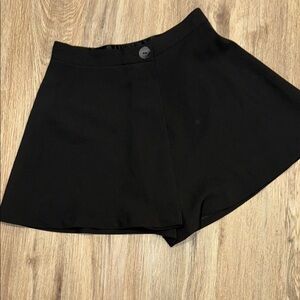 Zara Black Skorts Versatile and Stylish